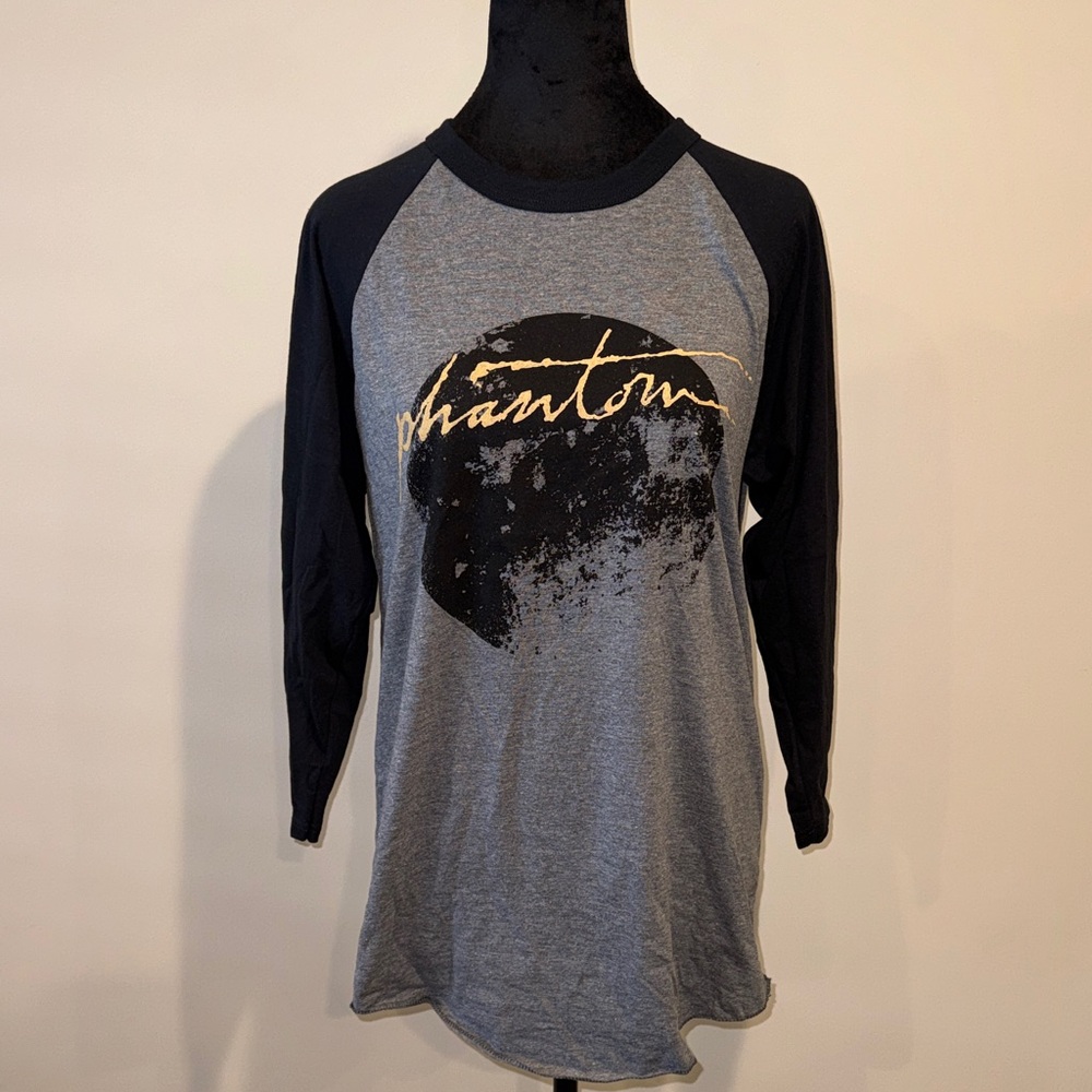 Phantom Gray and Black Raglan Top 3/4 sleeves from Michael David Winery